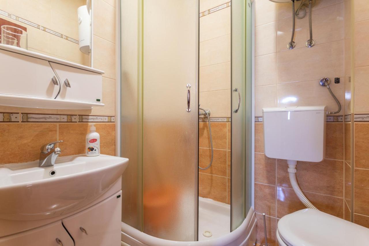 La Castagna Apartments Kotor Eksteriør bilde