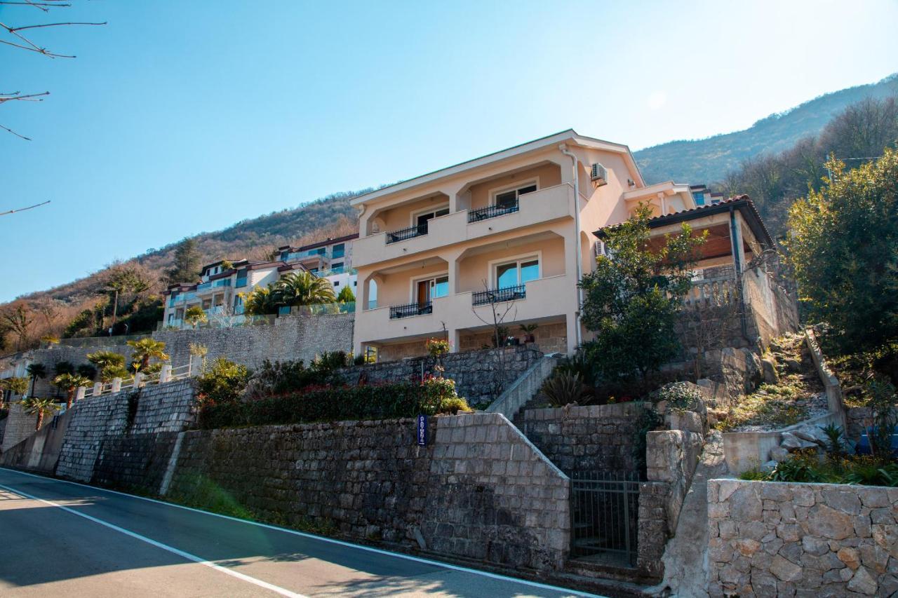 La Castagna Apartments Kotor Eksteriør bilde