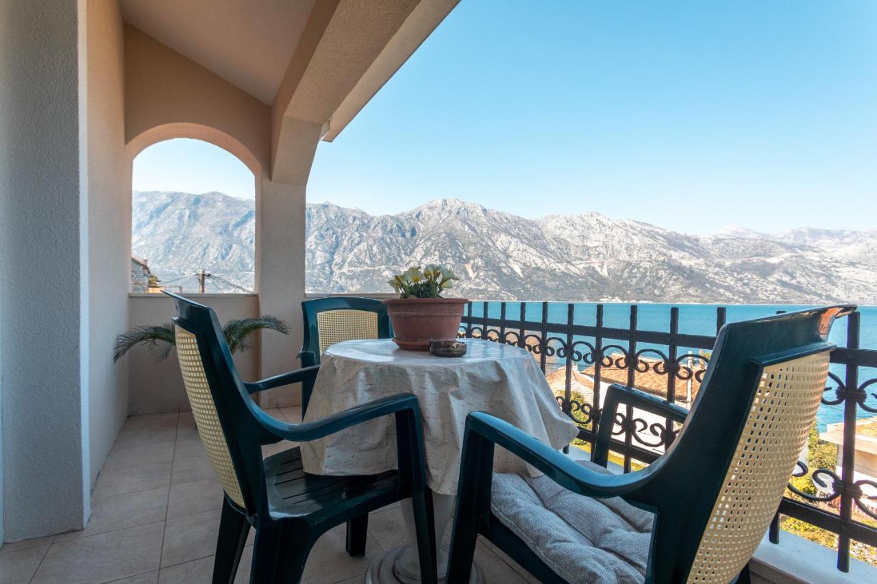 La Castagna Apartments Kotor Eksteriør bilde